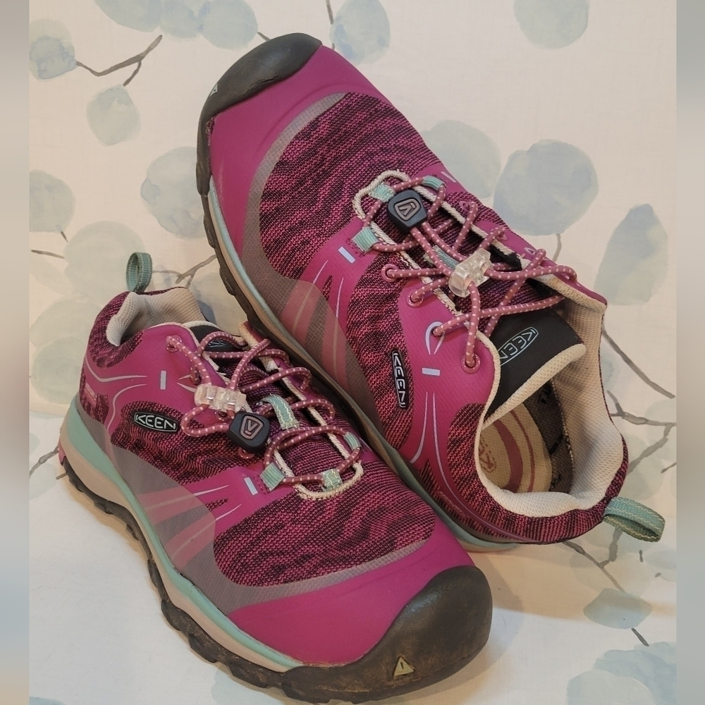 Keen Purple Athletic Hiking Outdoors Sneakers